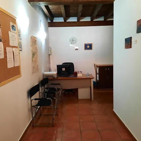 بيت شباب La Casa De Mi Abuela الديانويفا ديل كامينو